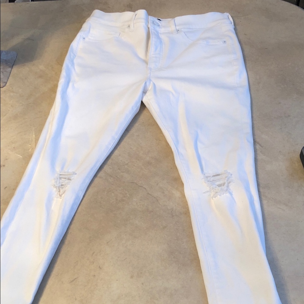 Express White Distressed Women's Jeans - Classic Skinny Fit